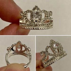 Diamond Crown Silver Plated Ring Size 7